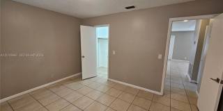 860 SW 6th Ct Gallery 11