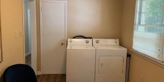Charming Chapel Hill Cottage Near UNC with Spacious Backyard Charming Chapel Hill Cottage Near UNC with Spacious Backyard Gallery 7