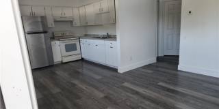 2670 Broadway Gallery 7
