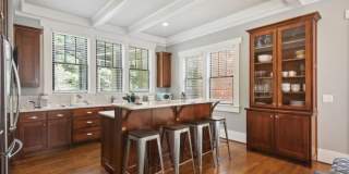 519 N Highland Avenue NE Gallery 8