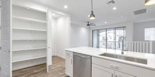 Brand New luxurious Model Home with 2 Master Suites in Warner Meadow Gallery 4
