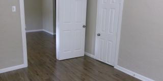 Beautiful Home Located in Old Town North Gallery 4