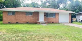 609 Cedar  ST Gallery 1