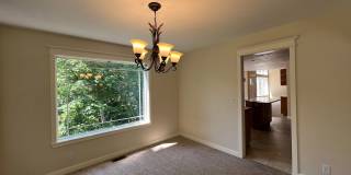 Tri-Level Spring Blvd Home Gallery 9