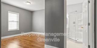 103 Sterling St Gallery 13