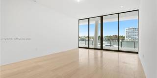 5 Grove Isle Gallery 12