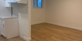 160 NE 55th St Gallery 3