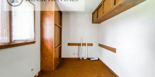 3 Bed 1.5 Bath House in Convenient Location Gallery 13