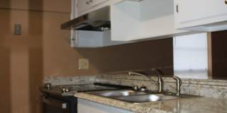 2 Bedroom 1.5 Bath W/ Formal Living & Family Room 2 Bedroom 1.5 Bath W/ Formal Living & Family Room Gallery 9