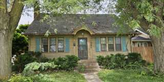 1333 North Pine Street Gallery 1