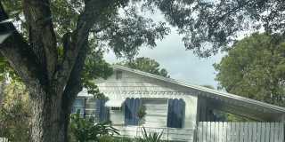 700 N Hepburn Avenue N Gallery 1