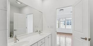 4410 LONGFELLOW Street Gallery 22