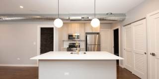 858-2B West Barry Ave. Gallery 1