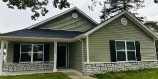 2004 N Park Avenue Gallery 1