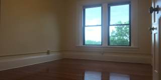 $3950 | 2 bedrooms | 1 bathroom Brookline Living on Beacon Street | Central Air, Renovated Kitchen & Green Line Access Gallery 8