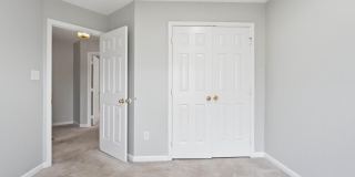 7035 KINGS MANOR Drive Gallery 28