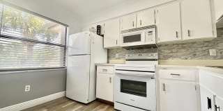 Spacious 2-Bedroom, 2-Bath Condo in Guard-Gated Community Gallery 3