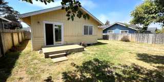 Spacious Pet-friendly McKinleyville Home With Garage & Fenced Yard Spacious Pet-friendly McKinleyville Home With Garage & Fenced Yard Gallery 19