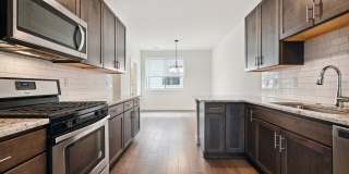 Great Townhome, Perfect Location! License #2023-BFN-0071747 Gallery 8