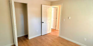 Spacious 2 Bed 1 Bath Fairwood Condo Gallery 11