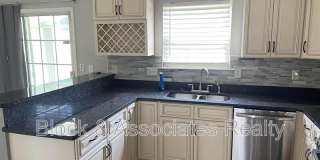 5013 Marathon Lane Gallery 6