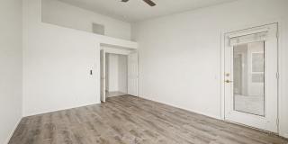 1320 E COTTONWOOD Lane Gallery 14