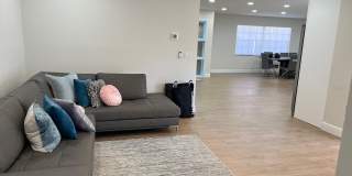 8242 SANDBERRY Boulevard Gallery 5