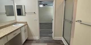 1159 MACFARLANE AVENUE Gallery 28