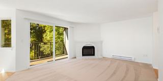 2 Bed, 1 Bath Condo with Easy Access to I-405 2 Bed, 1 Bath Condo with Easy Access to I-405 Gallery 5