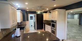 4613 28th Street Gallery 4