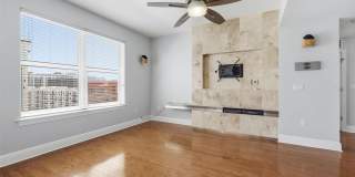 1227 E MADISON STREET Gallery 6