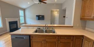 4 Bedroom, 3 Bath Duplex in CrossKeys! Gallery 18