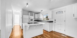 Spacious 4-Bedroom Layton Home with Finished Basement and 2-Car Garage Gallery 4