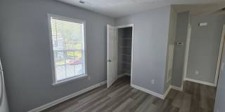2 Bedroom 1 Bath Upstairs Unit Gallery 7