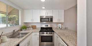 West Oaks Apartment Homes Gallery 4