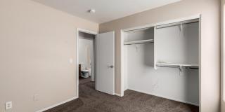 12547 W Medlock Drive Gallery 31