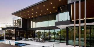 1102 Washington St Gallery 4