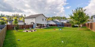Beautiful 3 Bed/2.5 Bath Home with garage in Jonesborough Gallery 30