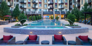 AMLI Cherry Creek Gallery 1