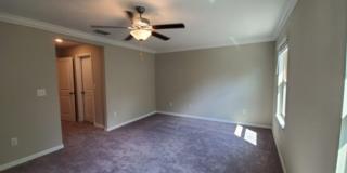Inviting 2 Bedroom Townhome | Ideal Location & Functional Layout Gallery 7