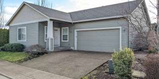 Single-level home with fenced backyard ~ 958 Harbour Gallery 1