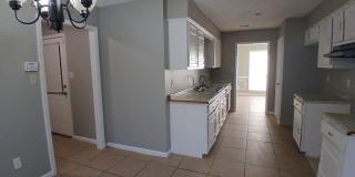 Blend of scale and sophistication in this expansive 3-bedroom, 2 bath residence - Open To Section 8 Gallery 4