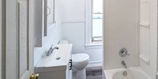 30 West Henry St - Upper Gallery 12