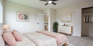 Beautifully Remodeled Modern 5 Bedroom / 3 Bath Home Near Millard North Gallery 32