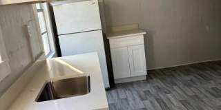 1005 W Arch St Gallery 5