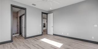 701 E THIRD AVENUE Gallery 32