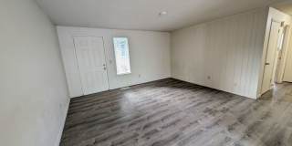 2 bedroom 1 bath duplex Gallery 4