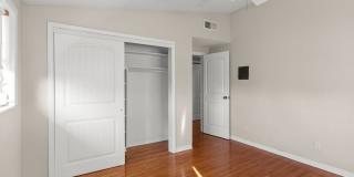 Waterfront 3 Bedroom in Yacht Club Estates Gallery 24