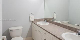 2412 Venetian Way Gallery 23