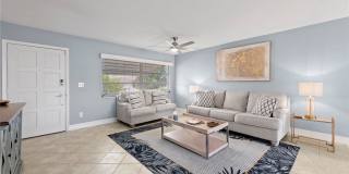 5240 SW 2nd Place Gallery 5